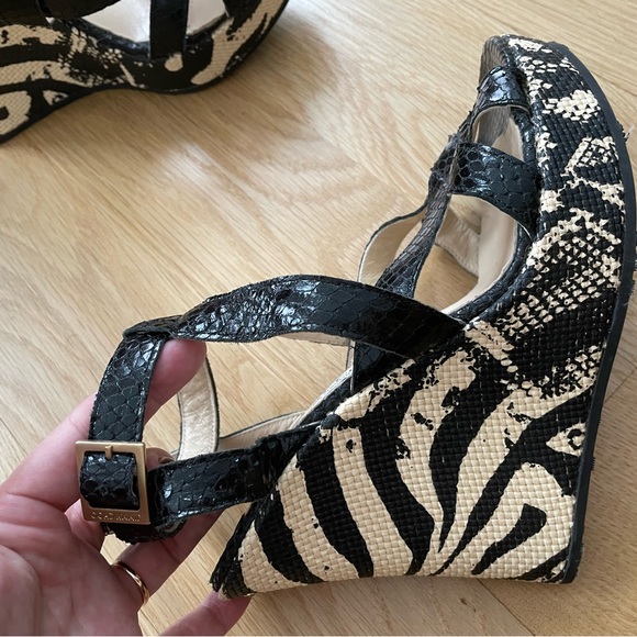 Jimmy choo 4.5” black leather snakeskin embossed straps and zebra wedge detail - Picture 2 of 6